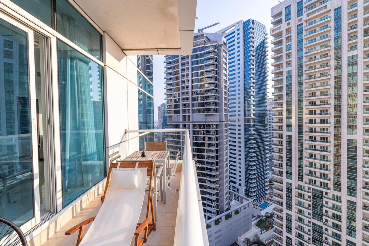 Cozy Spacious 1-bedroom Haven In Marina Apartamento