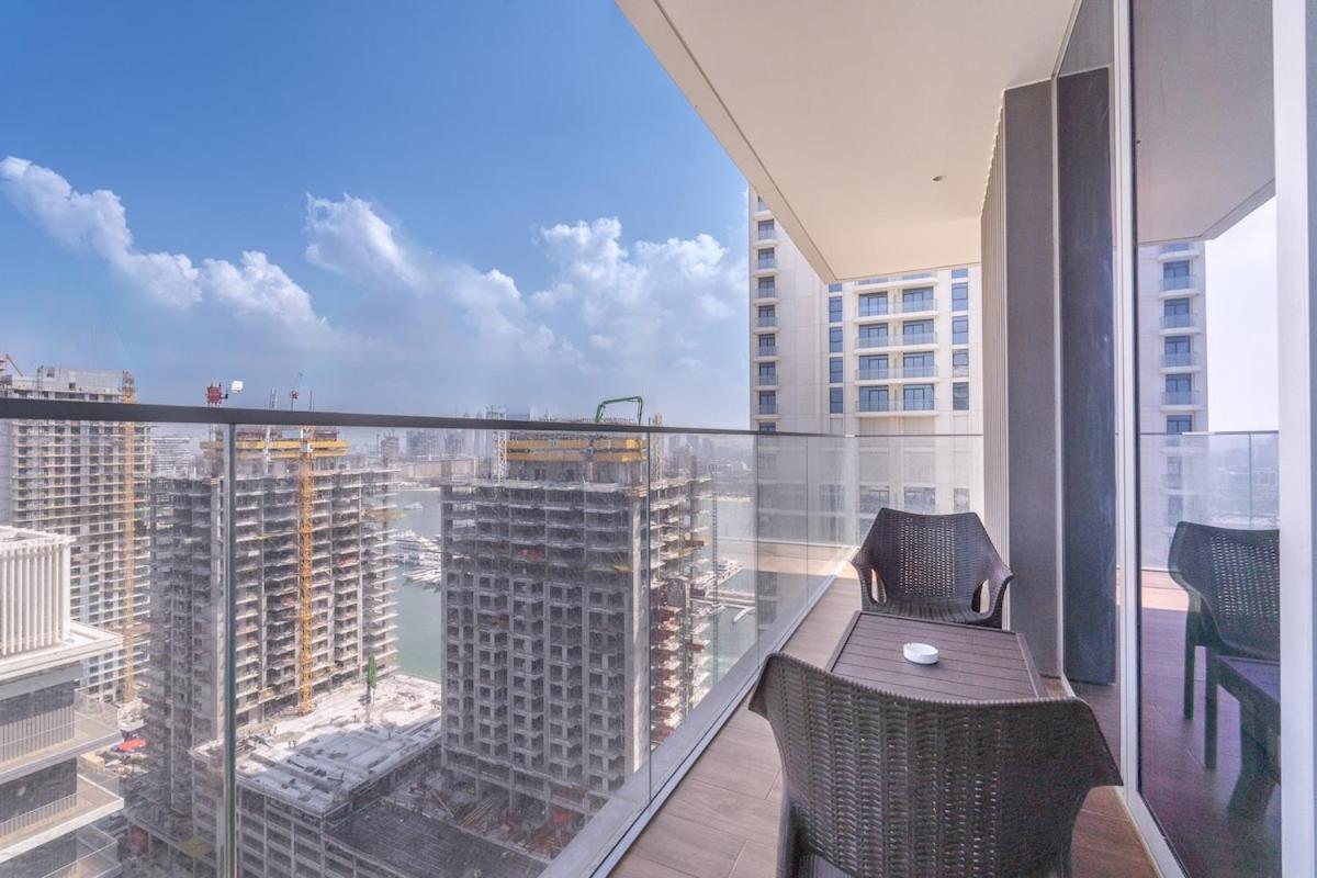Luxury 1-bedroom At Emaar Beachfront Apartamento Dubái
