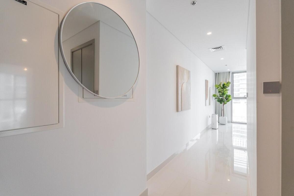 Apartamento Luxury 1-bedroom At Emaar Beachfront Dubái