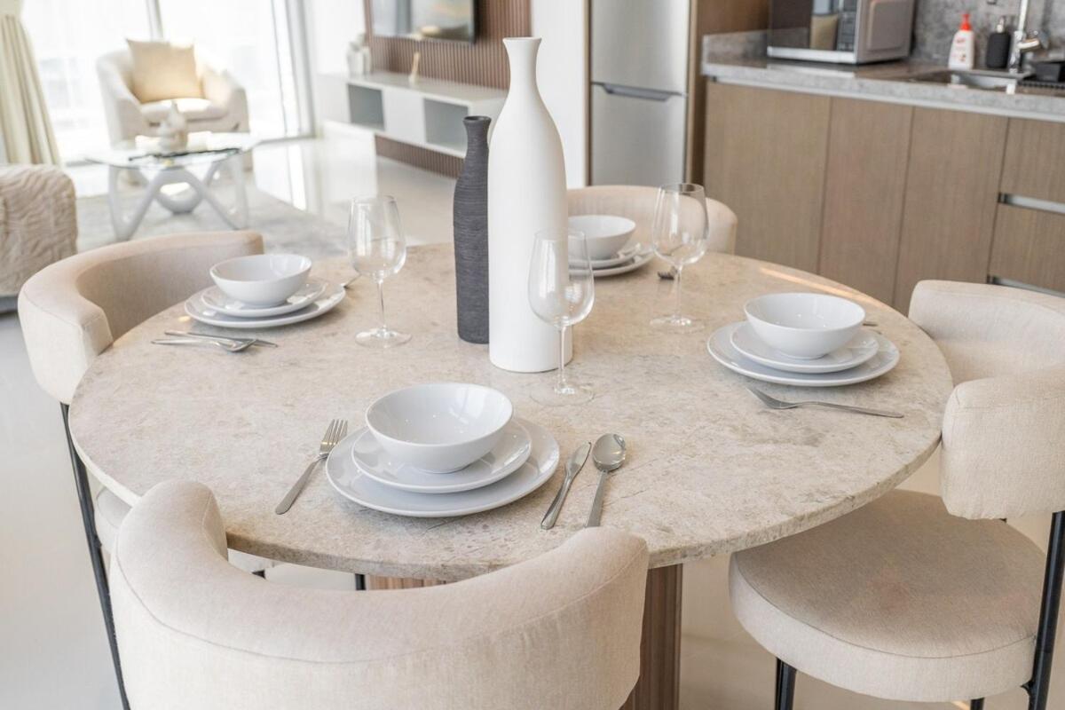 Luxury 1-bedroom At Emaar Beachfront Apartamento