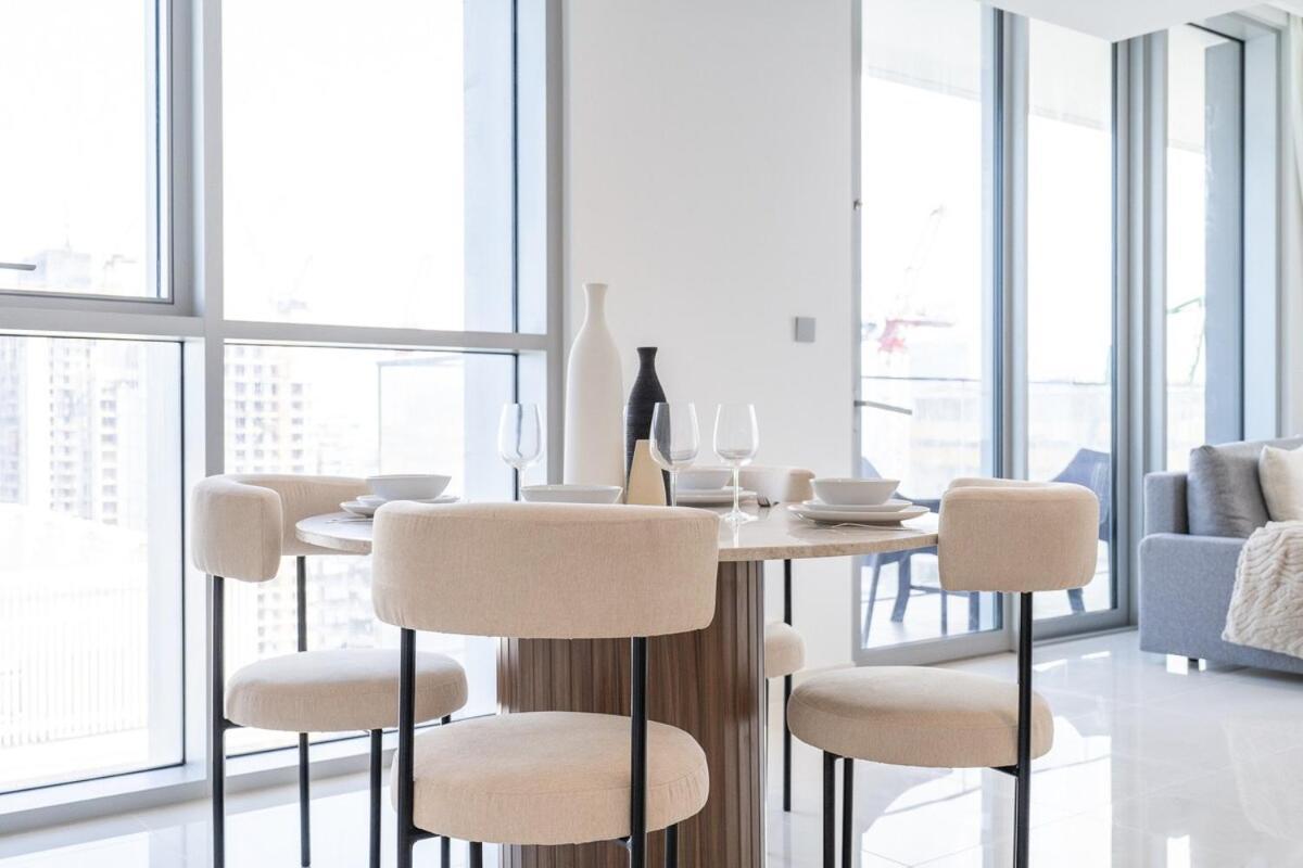 Apartamento Luxury 1-bedroom At Emaar Beachfront Dubái