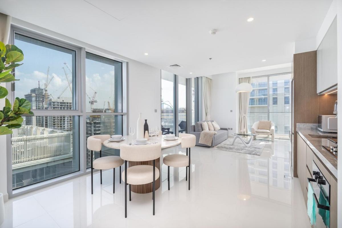 Luxury 1-bedroom At Emaar Beachfront * Dubái