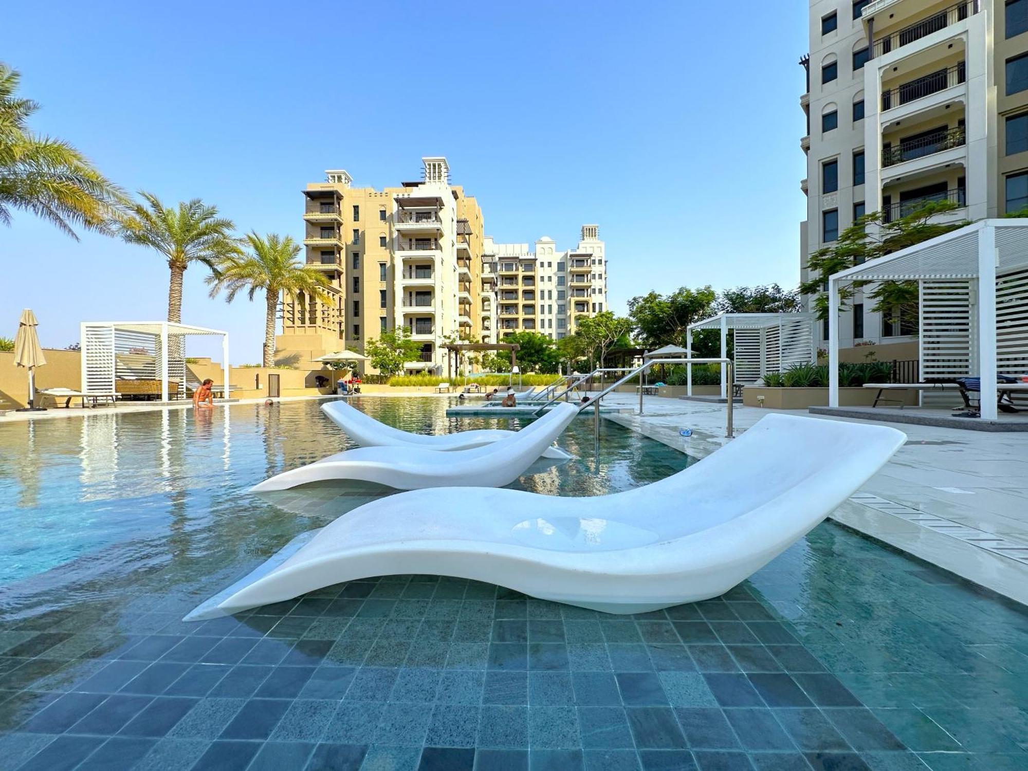 Ultra Luxury Flat With Amazing Pool Near To Burj * Dubaï