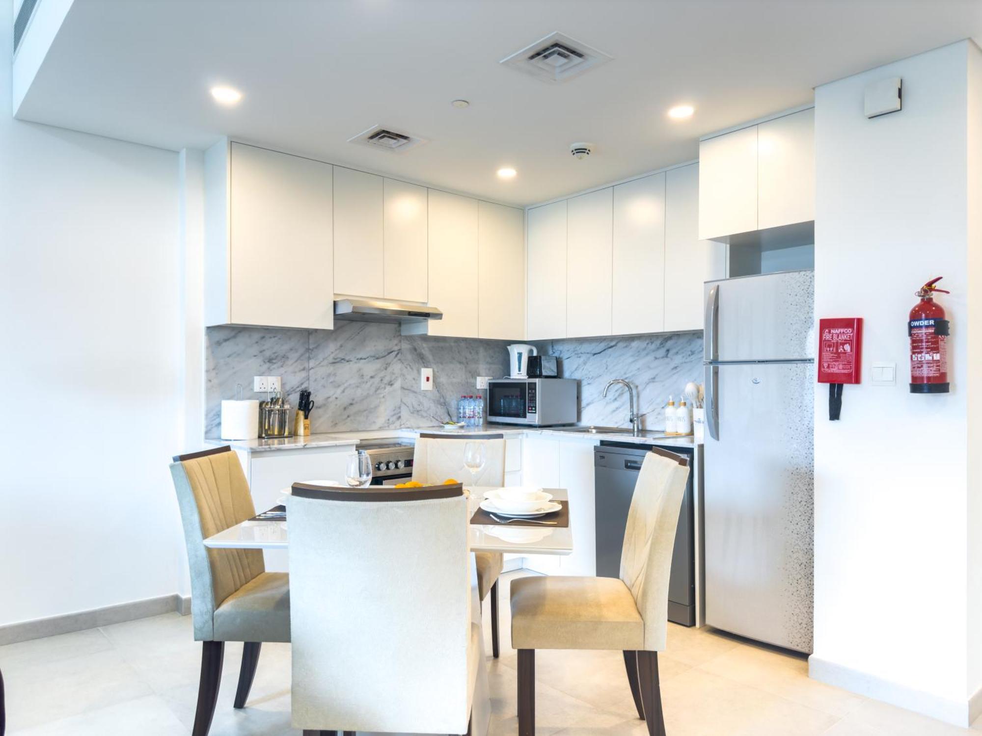 Ultra Luxury Flat With Amazing Pool Near To Burj Dubaï