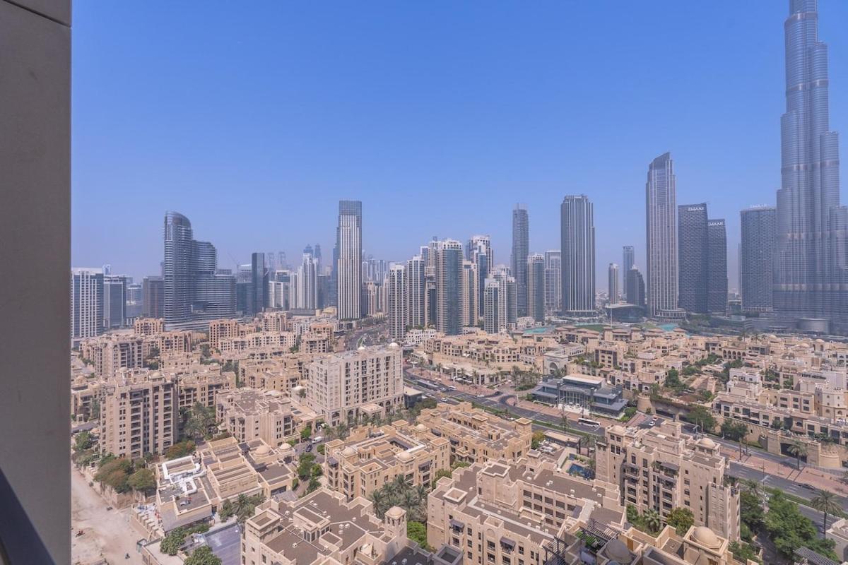 Posh 2-bedroom Flat In The Heart Of Downtown, Dubai! Apartamento