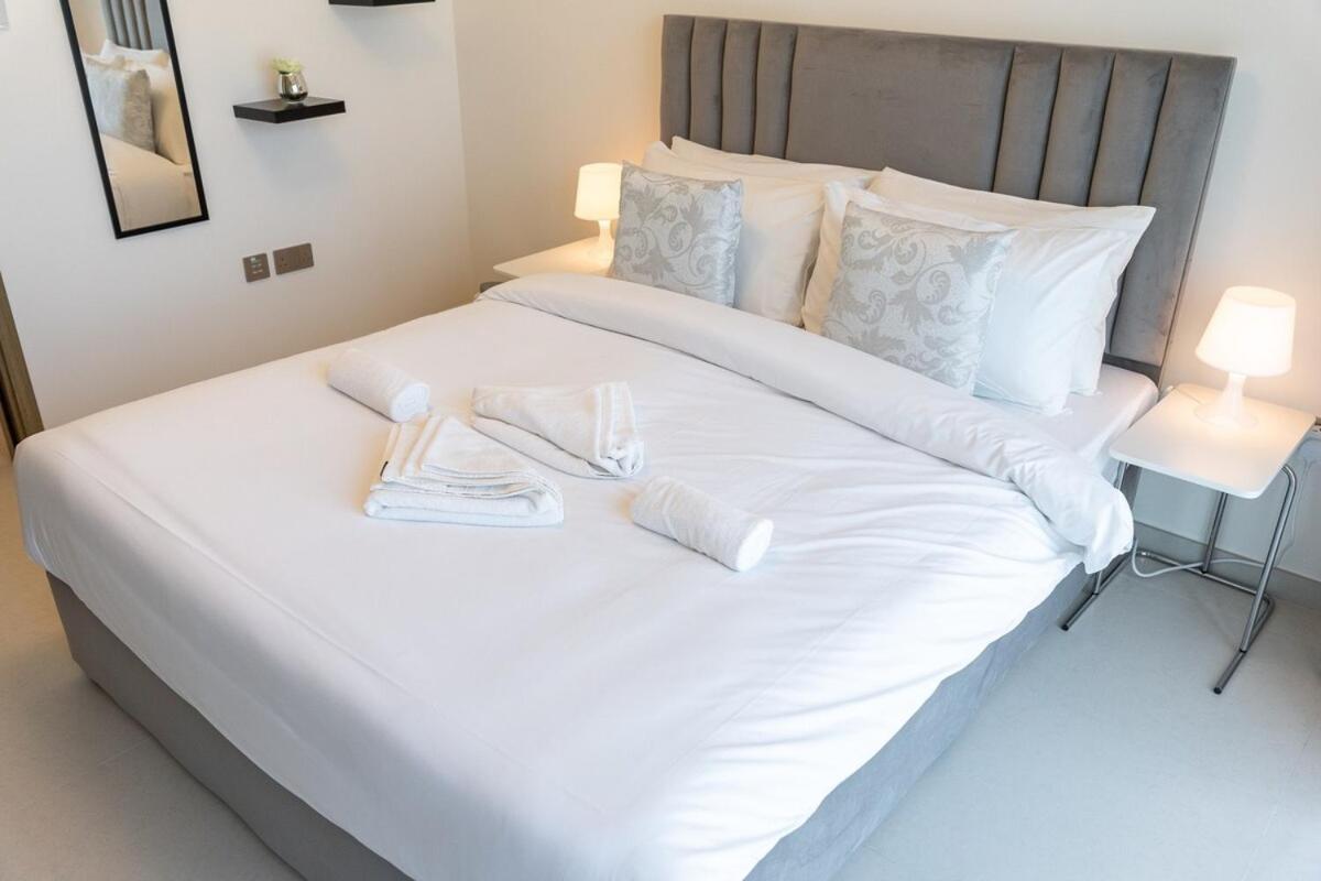Posh 2-bedroom Flat In The Heart Of Downtown, Dubai! * Dubái