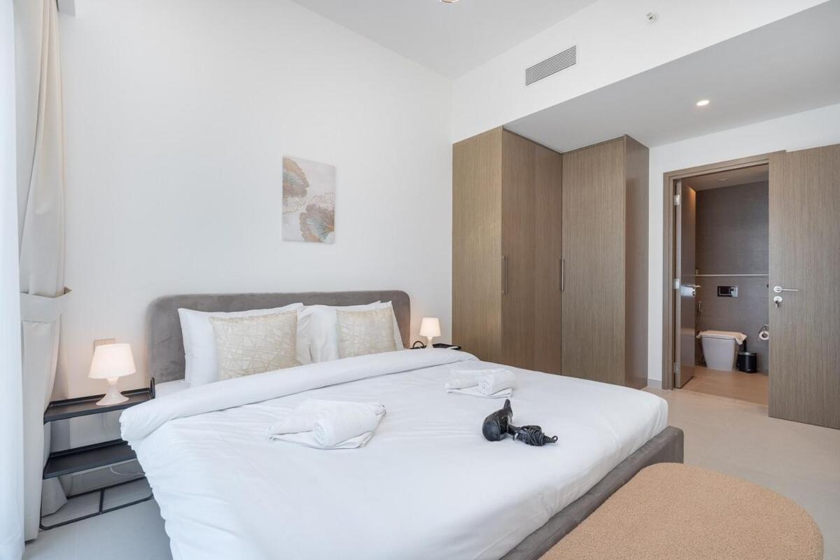 Posh 2-bedroom Flat In The Heart Of Downtown, Dubai! *