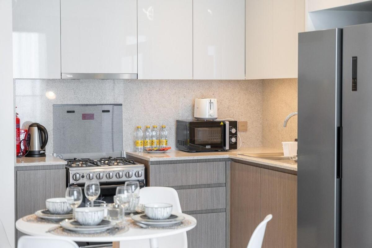 Apartamento Posh 2-bedroom Flat In The Heart Of Downtown, Dubai!