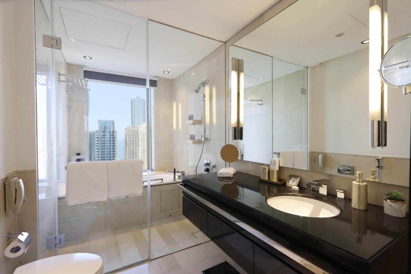 Livbnb - Luxurious 1br In Jw Marriott & Marina Views Appartement Dubaï