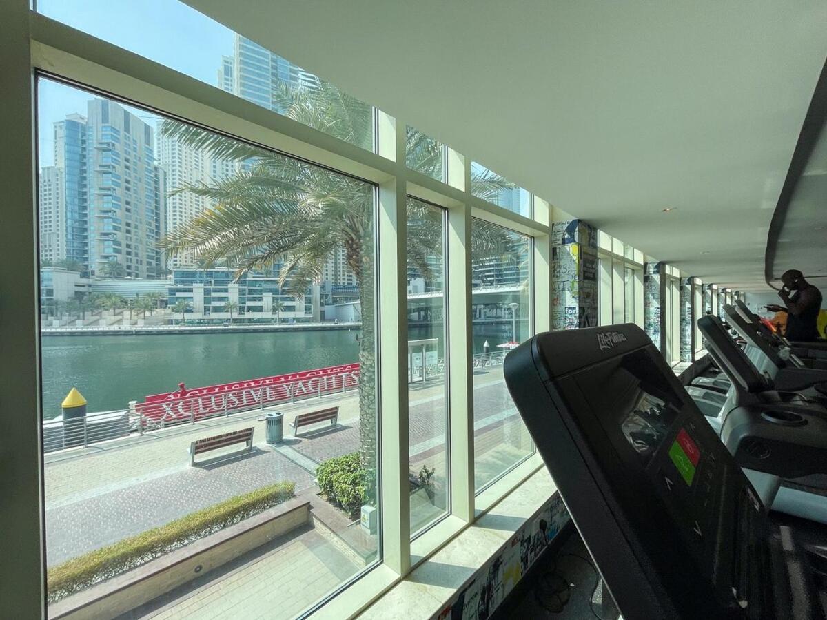 Luxury 7-sleeper With Spectacular Views In Marina