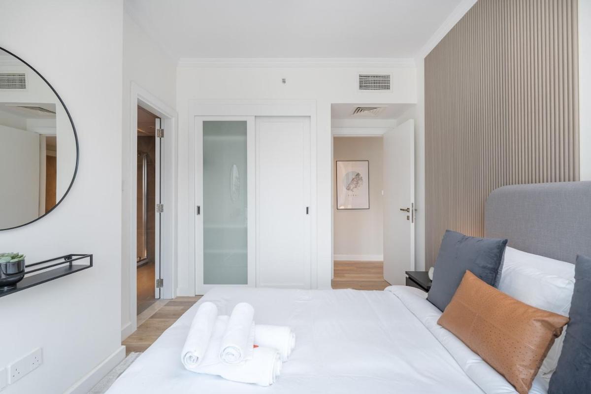 Luxury 7-sleeper With Spectacular Views In Marina Dubai