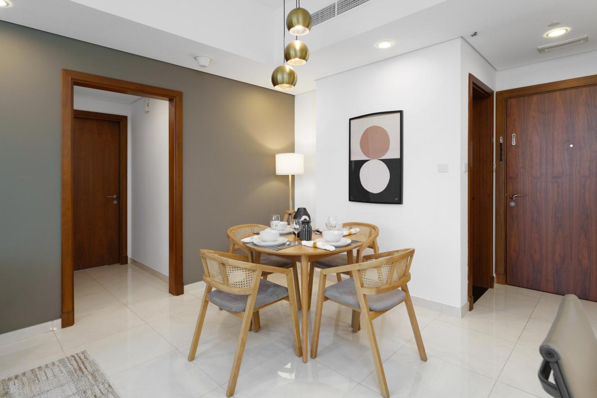 Maison Privee - Modern Business Bay Retreat With Canal Views