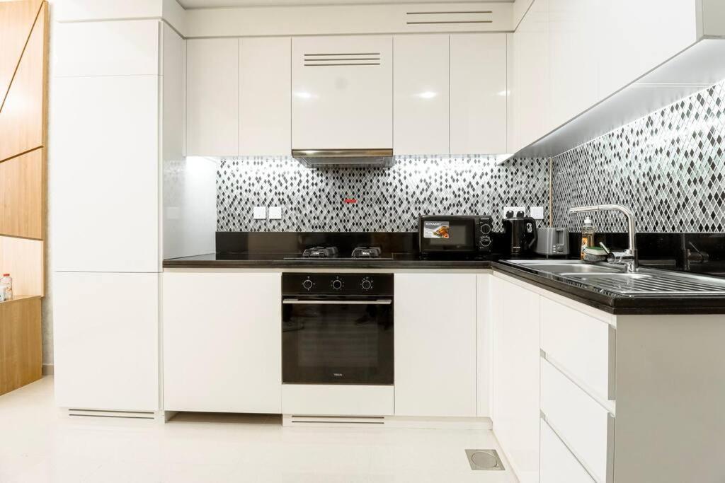 Deluxe One Bedroom With Balcony In Appartement