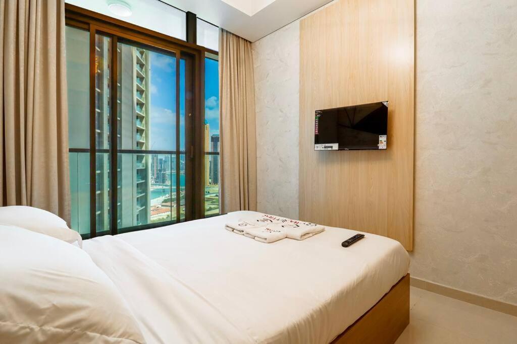 Deluxe One Bedroom With Balcony In Appartement *
