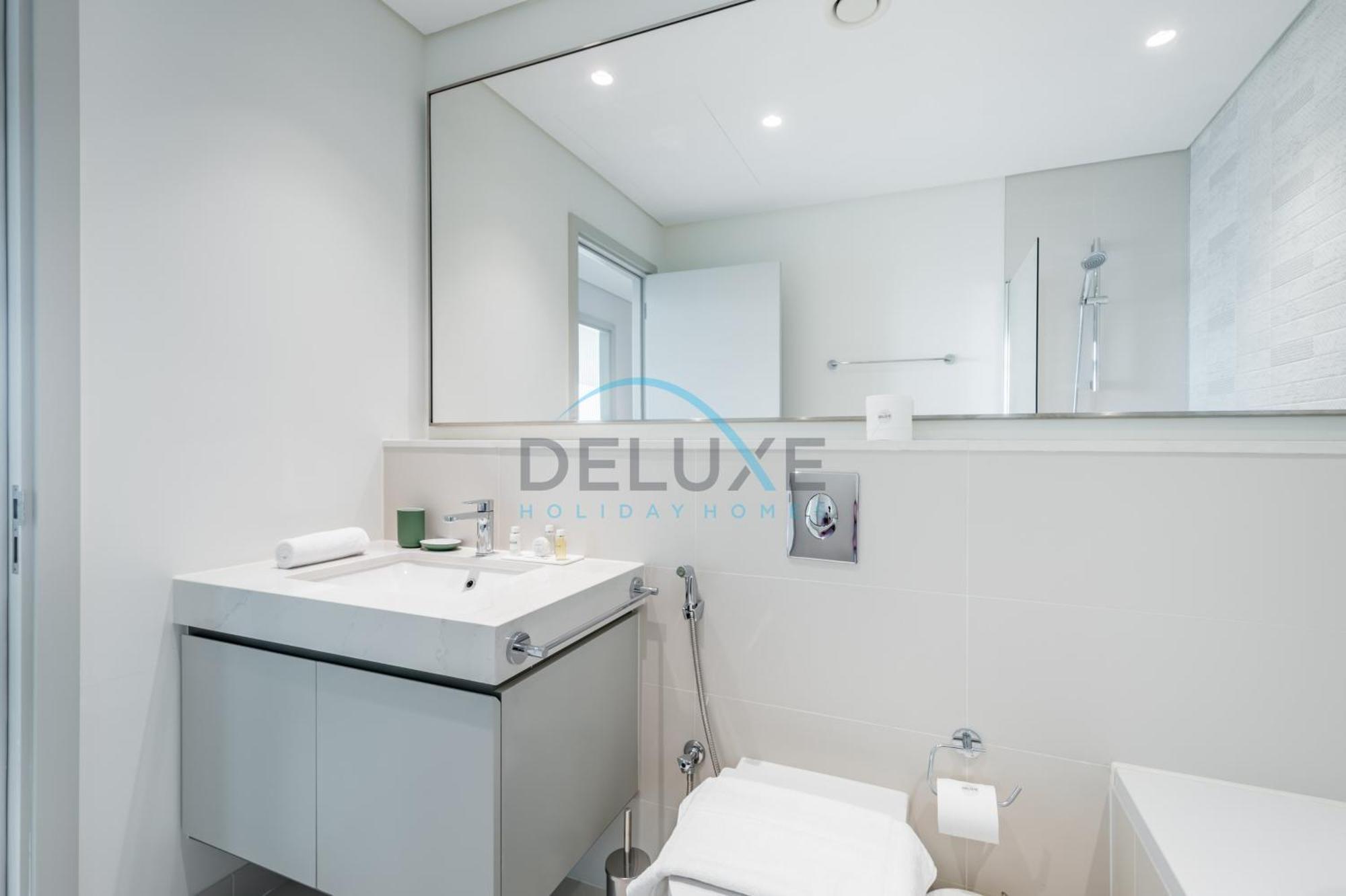 Classy 3br With Assistant At Sunrise Bay Tower 1 Emaar Beachfront, Marina By Deluxe Homes Appartement