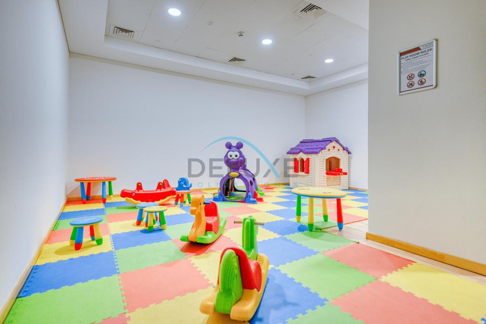 Apartamento Cozy 1br Getaway In Sparkle Tower 3, Marina Buy Deluxe Homes Dubái
