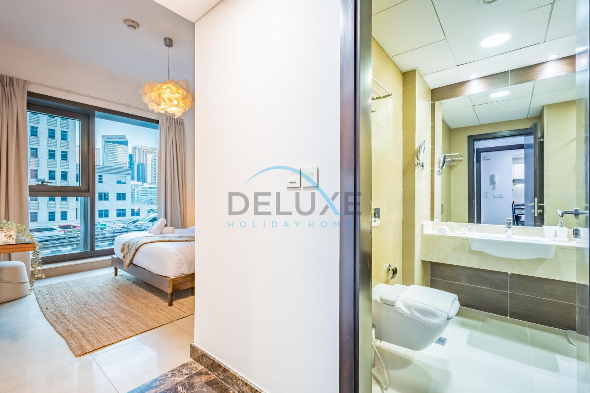 Cozy 1br Getaway In Sparkle Tower 3, Marina Buy Deluxe Homes Dubái