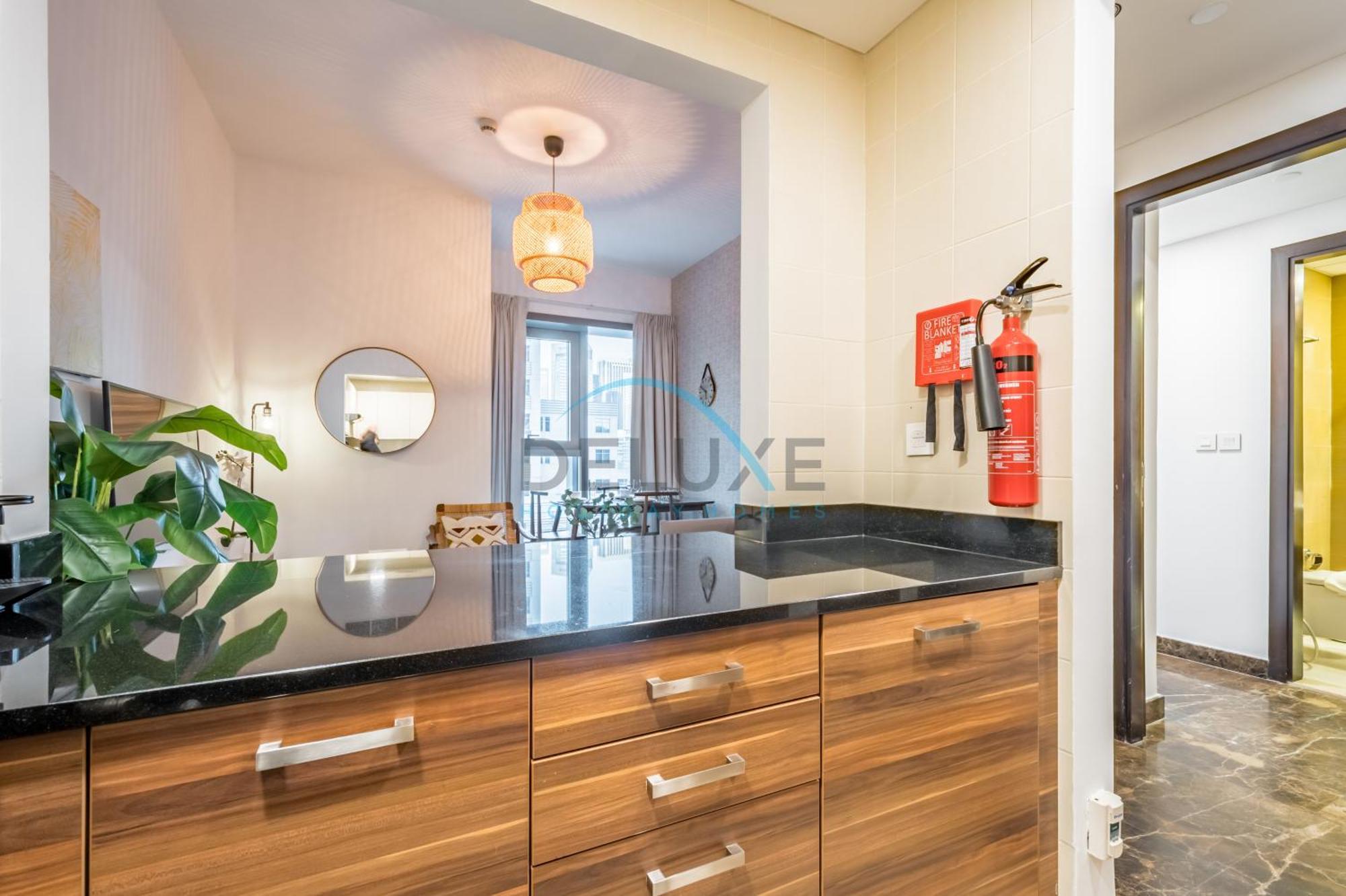 Apartamento Cozy 1br Getaway In Sparkle Tower 3, Marina Buy Deluxe Homes Dubái
