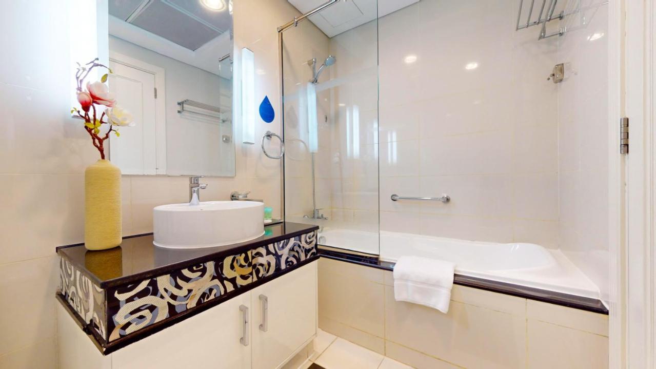 The Signature - Two Bedroom In Downtown *
