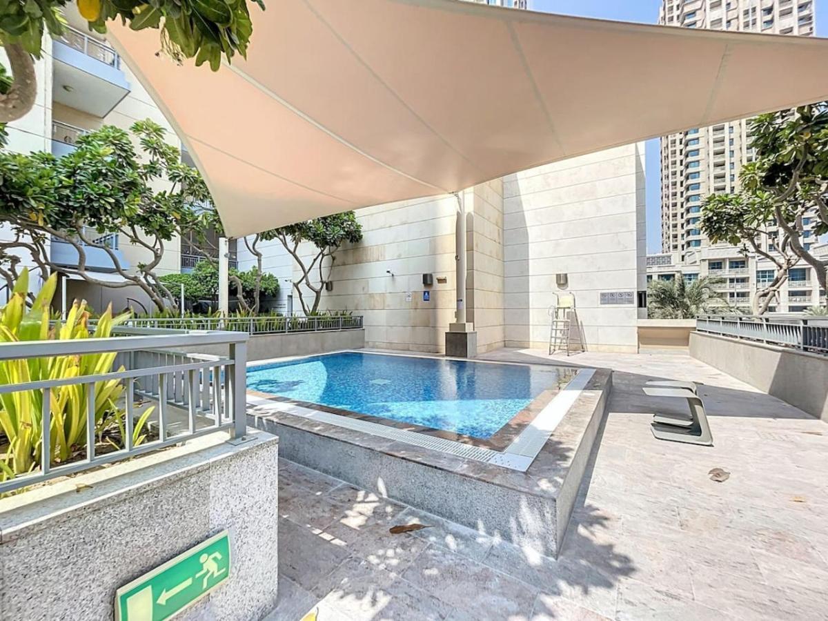 Apartment Clarens Tower 2 - Modern One Bedroom In Downtown