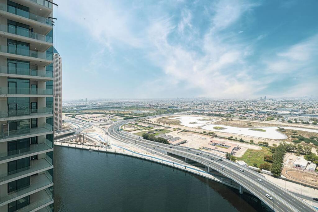 Luxury 1-br With View In Business Bay Appartement