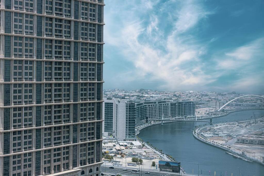 Luxury 1-br With View In Business Bay * Dubaï