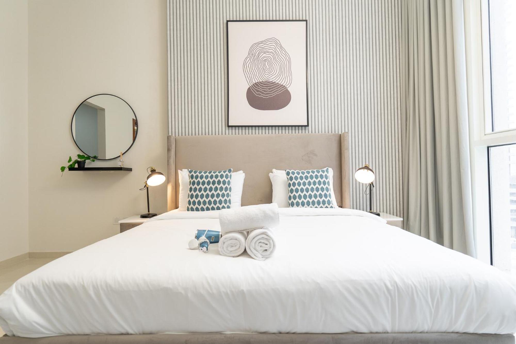 Lejlighed Heaven Crest Downtown - And 1 Bedroom 2 Minute Walk To Mall And Burj Khalifa Dubai