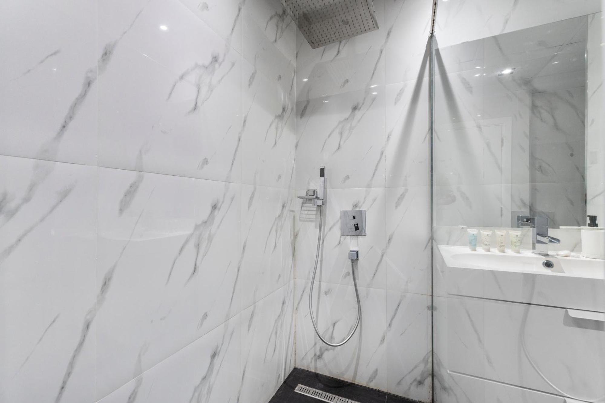 Sea View In Jbr - 2 Bedroom In Front Of The Appartement *