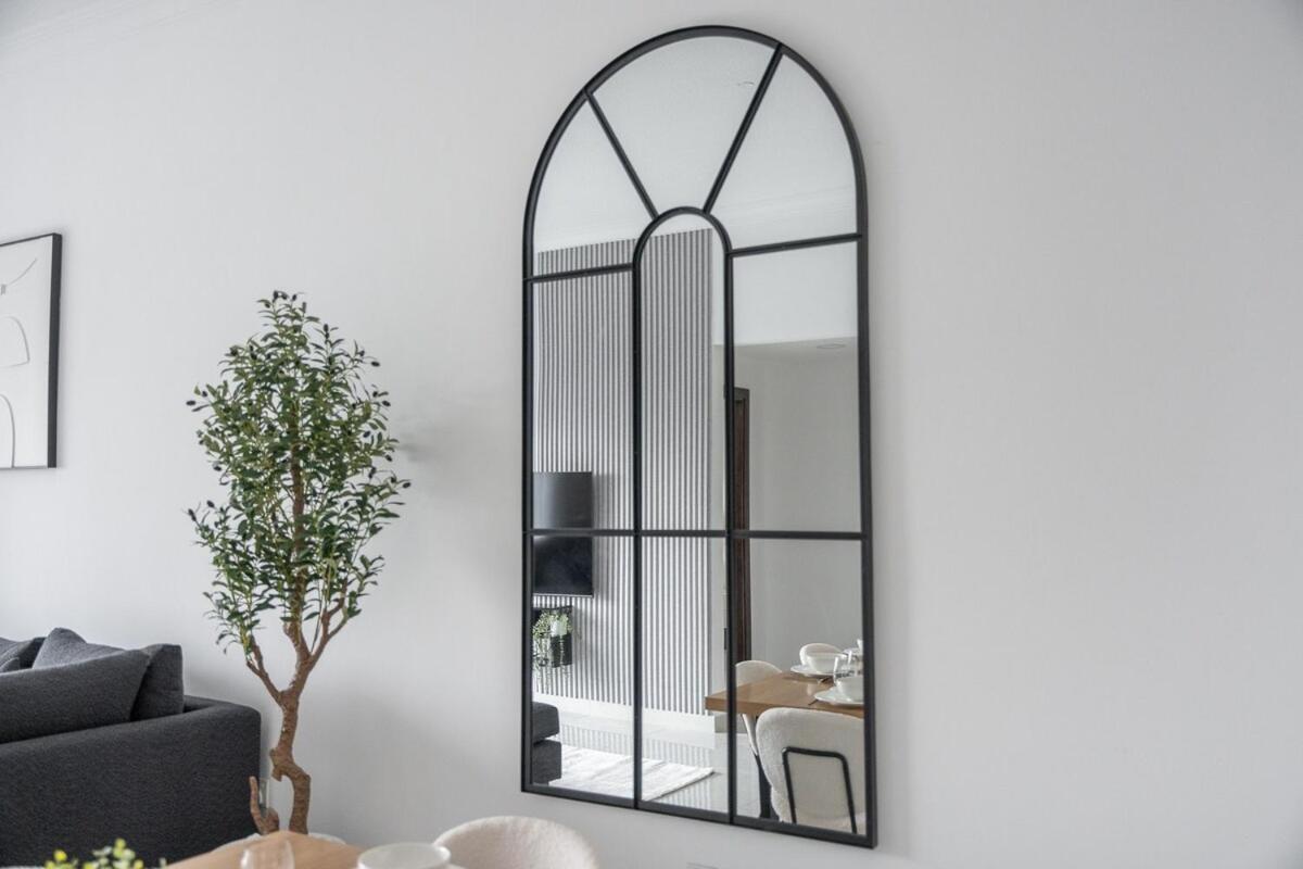 Elegant 2-bedroom With Modern Kitchenette In Jvc Appartement