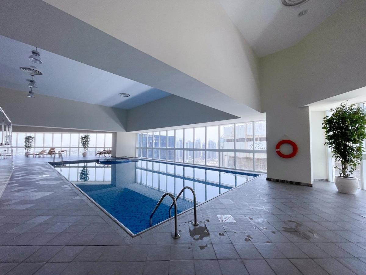 Spacious 3-bedroom With Comfortable Living Area In Marina Apartamento *