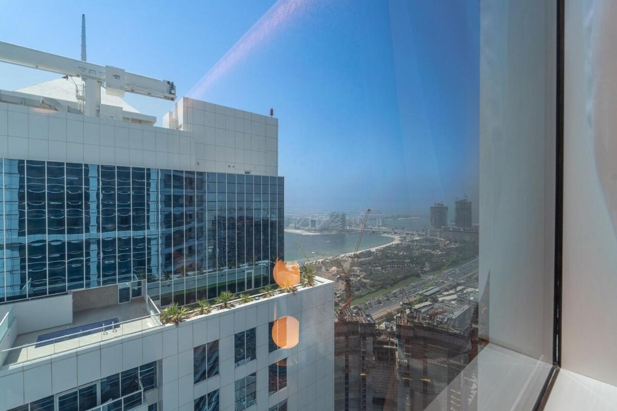 Spacious 3-bedroom With Comfortable Living Area In Marina Apartamento