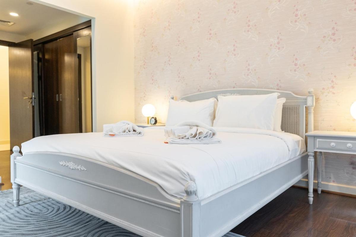 Spacious 3-bedroom With Comfortable Living Area In Marina Dubái