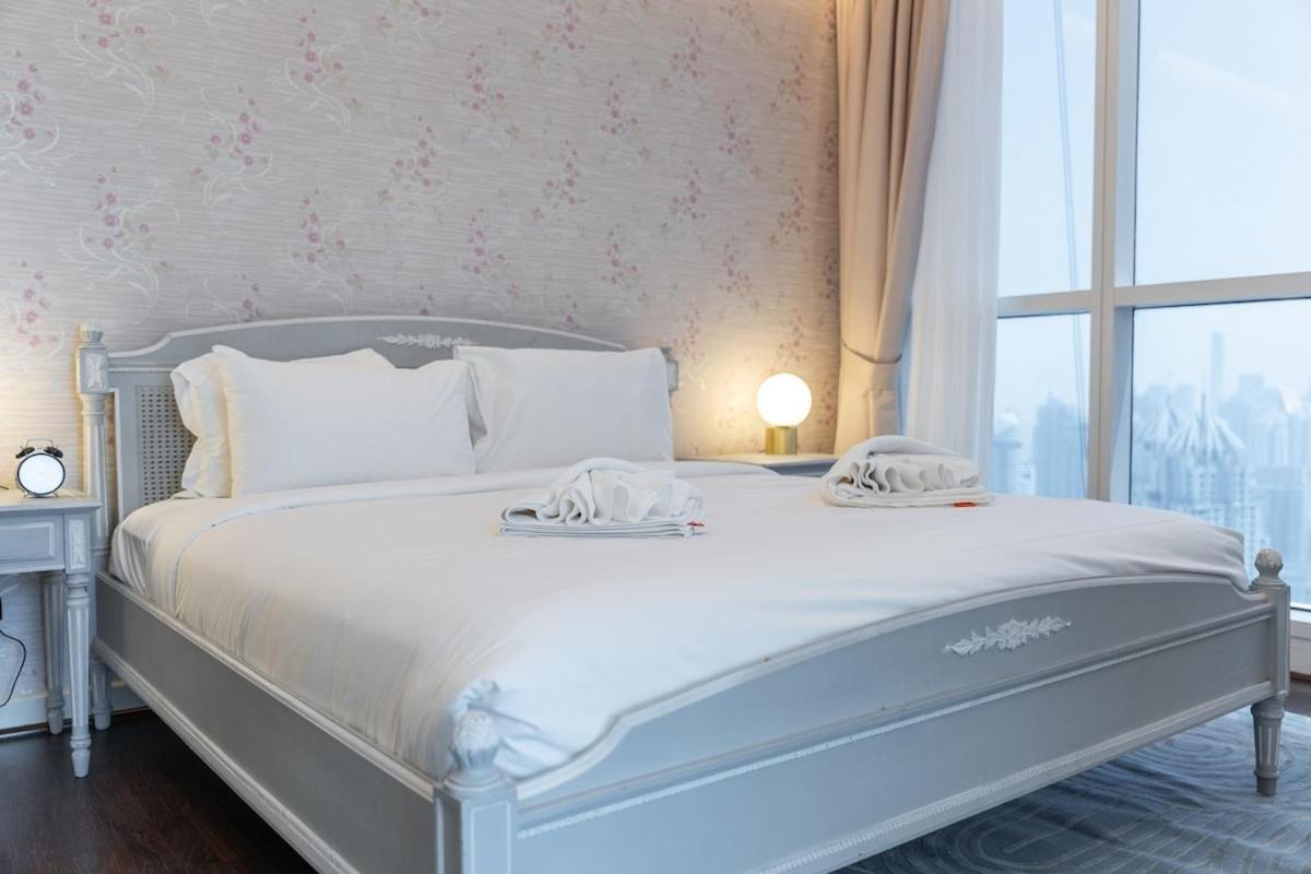 Spacious 3-bedroom With Comfortable Living Area In Marina Apartamento