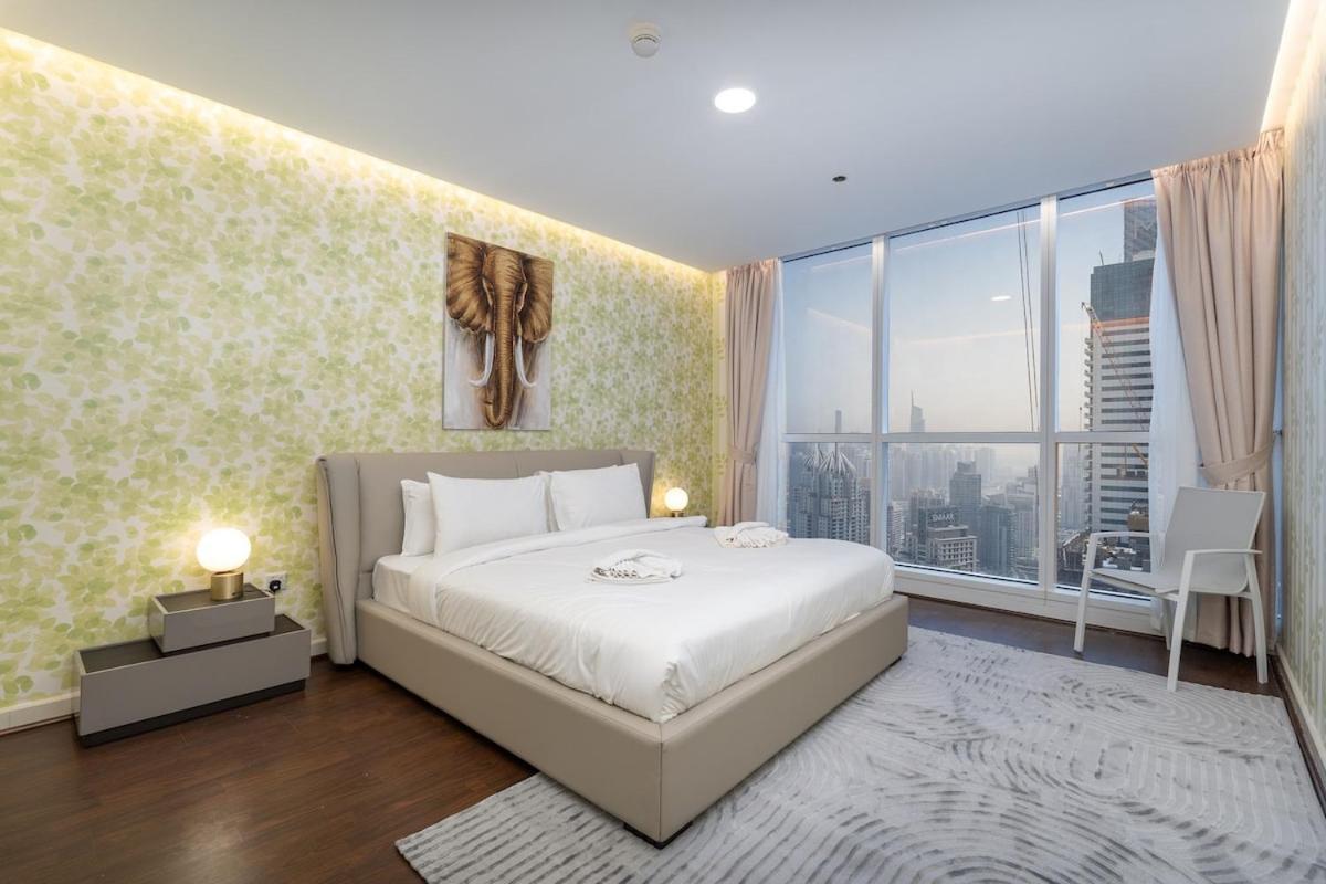 Apartamento Spacious 3-bedroom With Comfortable Living Area In Marina