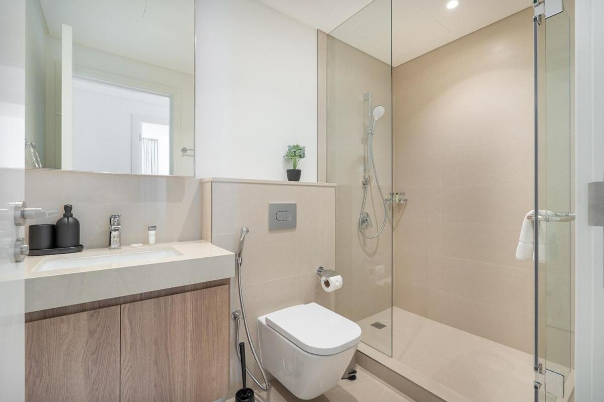 Elegant 2-bedroom With Comfy Living Area In Downtown Appartement