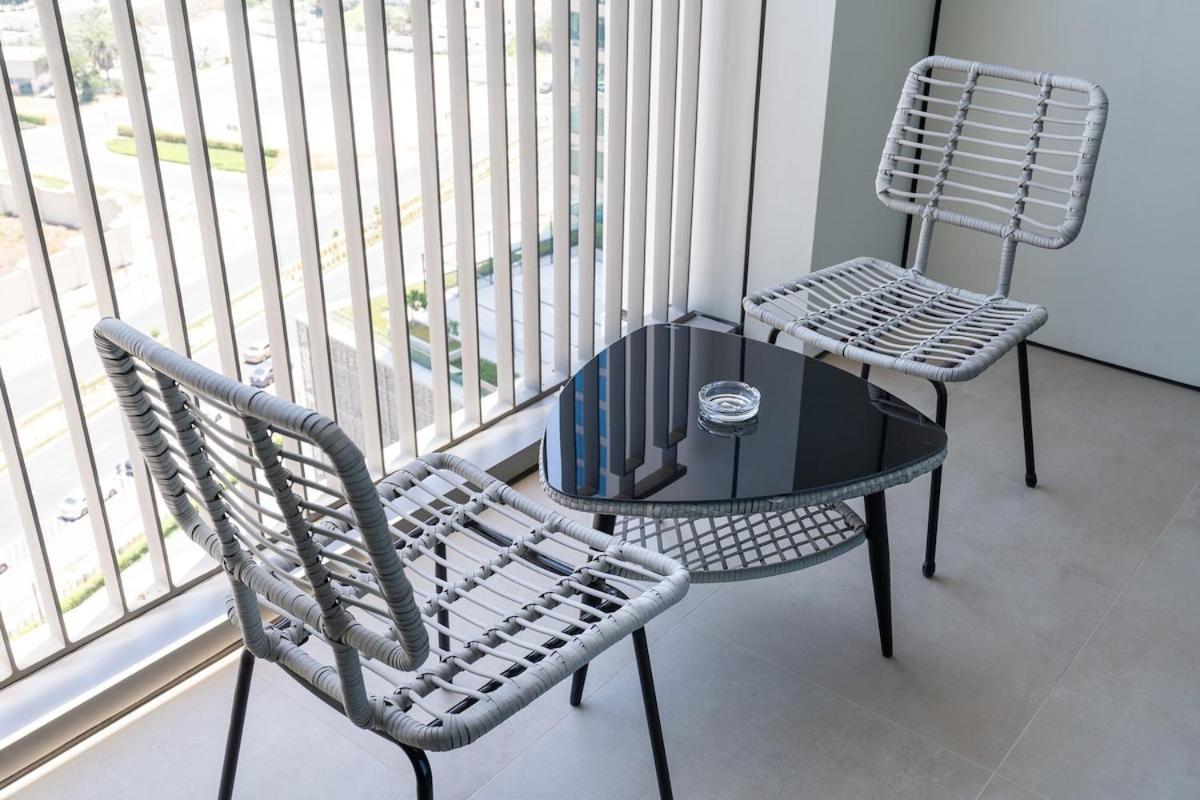 Elegant 2-bedroom With Comfy Living Area In Downtown Appartement *