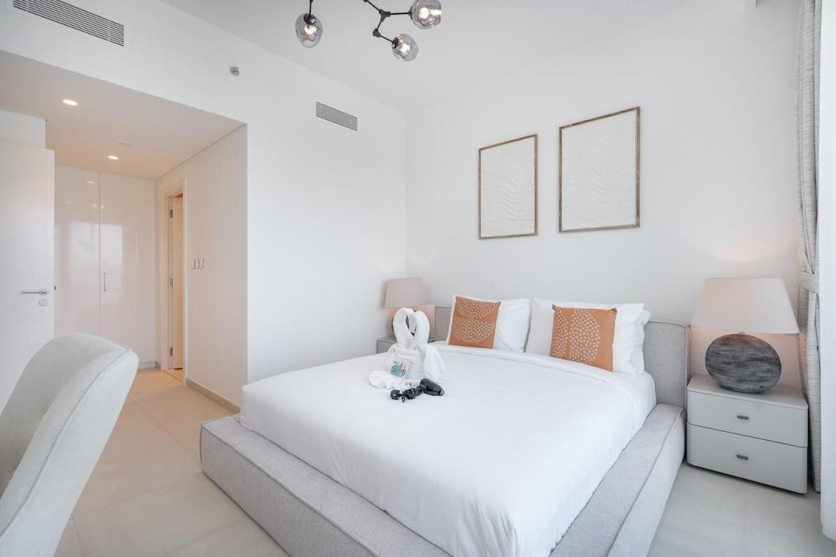 Appartement Elegant 2-bedroom With Comfy Living Area In Downtown
