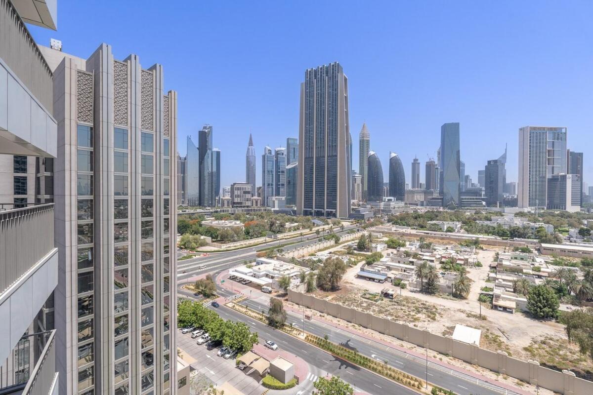 Elegant 2-bedroom With Comfy Living Area In Downtown * Dubaï