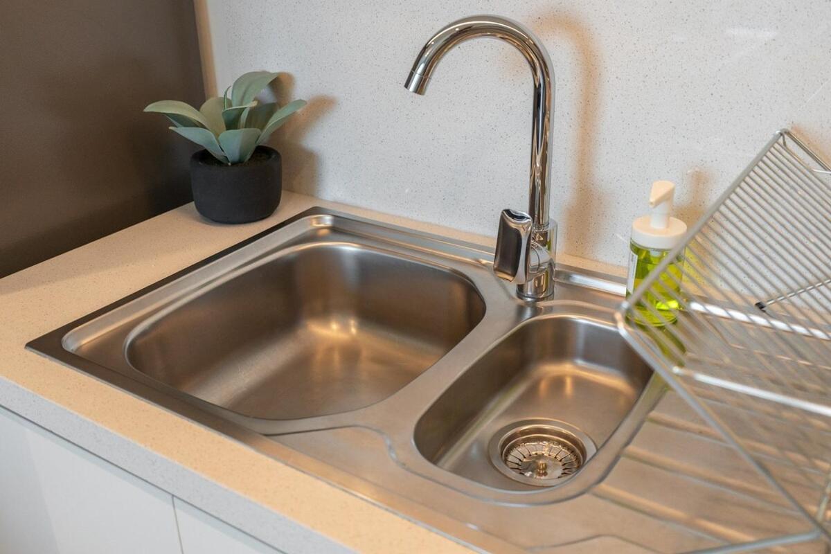 Elegant 2-bedroom With Comfy Living Area In Downtown Appartement *