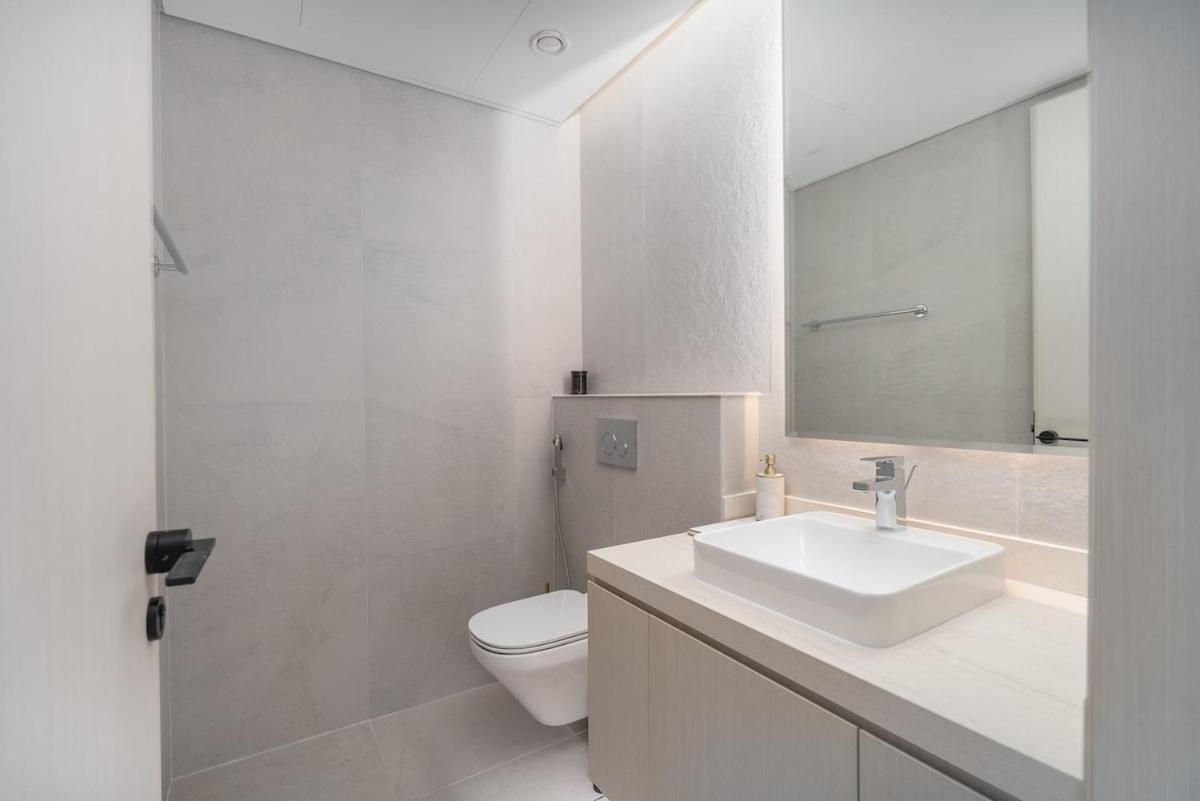 Sensational 1bedroom With Amazing View In Marina Dubái
