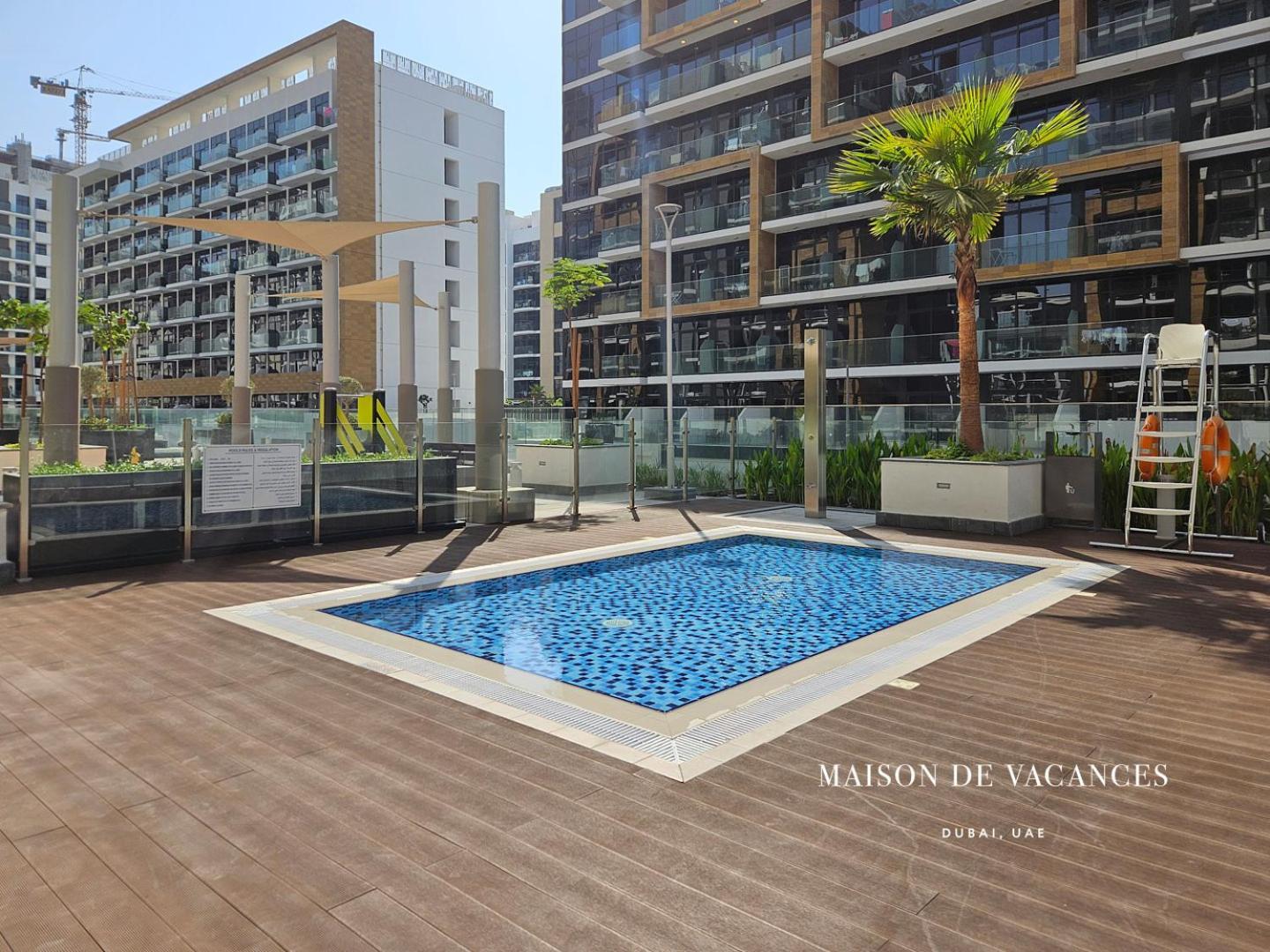 Pool View 10mins From Mall *