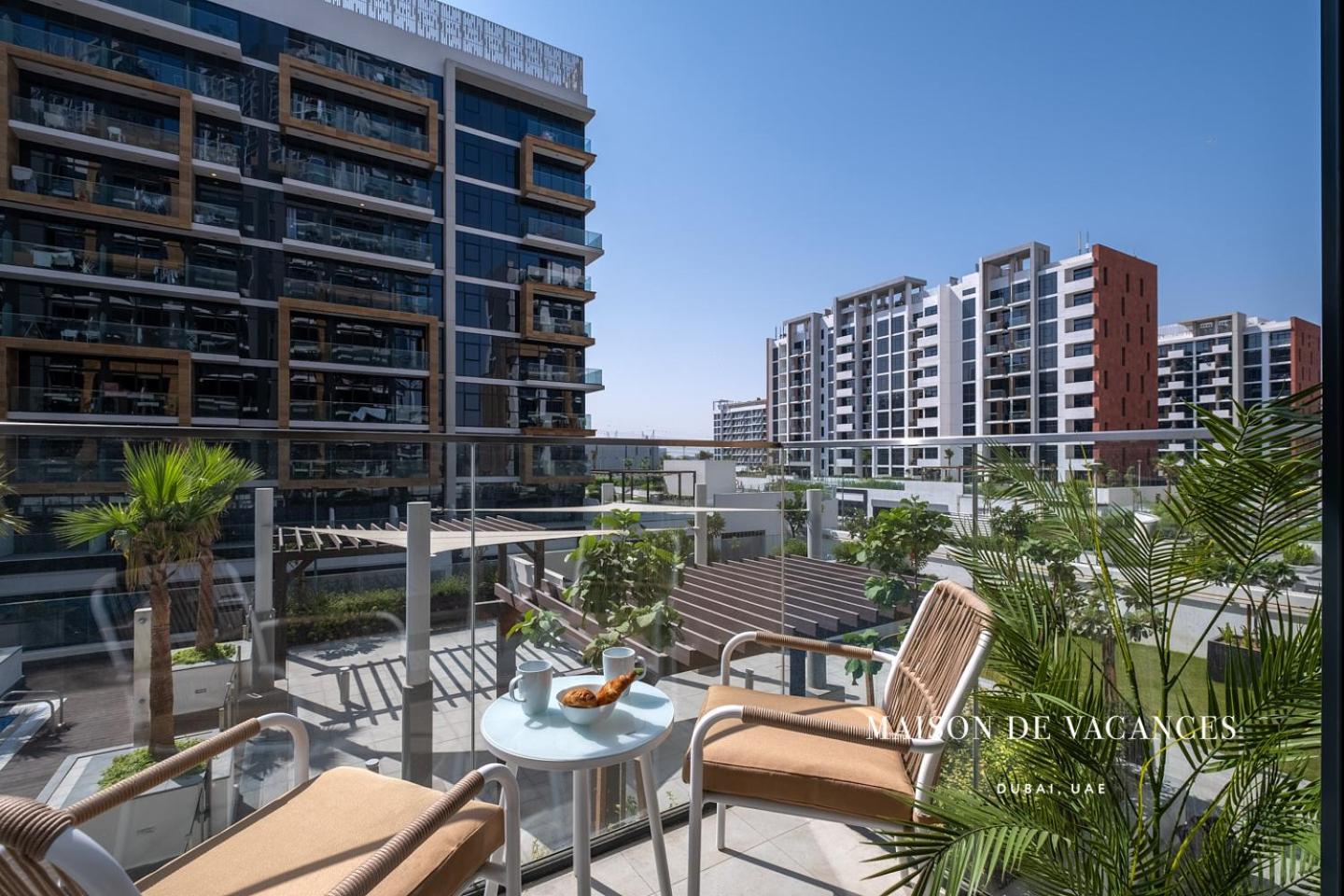 Pool View 10mins From Mall * Dubaï