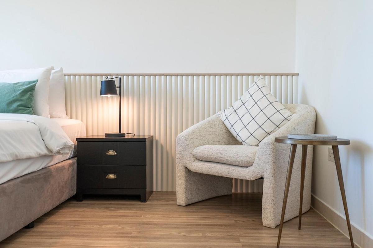 Warm 2-bedrooms With Modern Kitchen Interior In The Greens! * Dubái