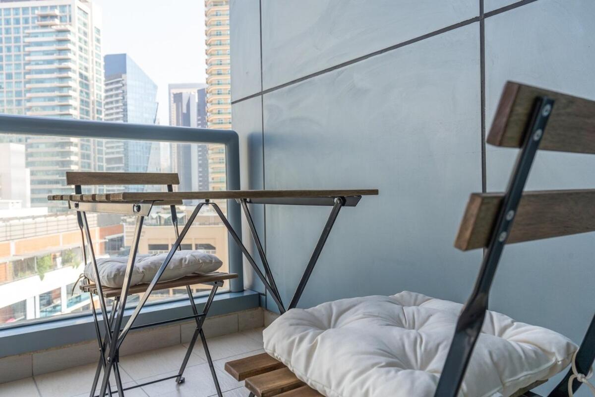 Stylish 1-bedroom In Marina Near The Walk! Apartamento *