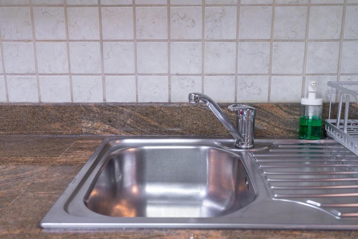 Stylish 1-bedroom In Marina Near The Walk! Apartamento