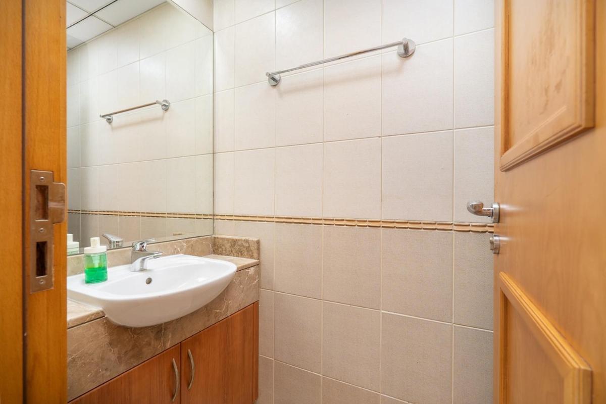 Stylish 1-bedroom In Marina Near The Walk! Dubai