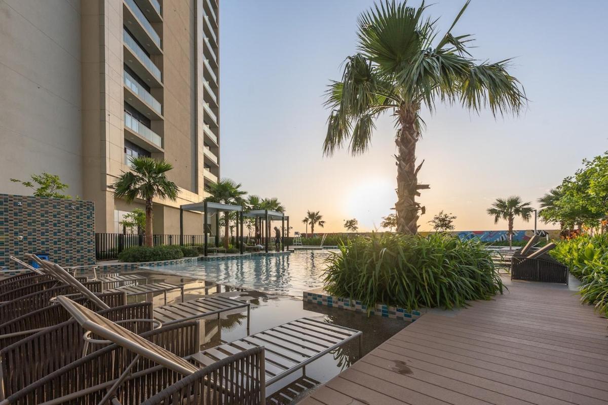 Elegant 2 Bedroom With Great Views In Business Bay * Dubaï