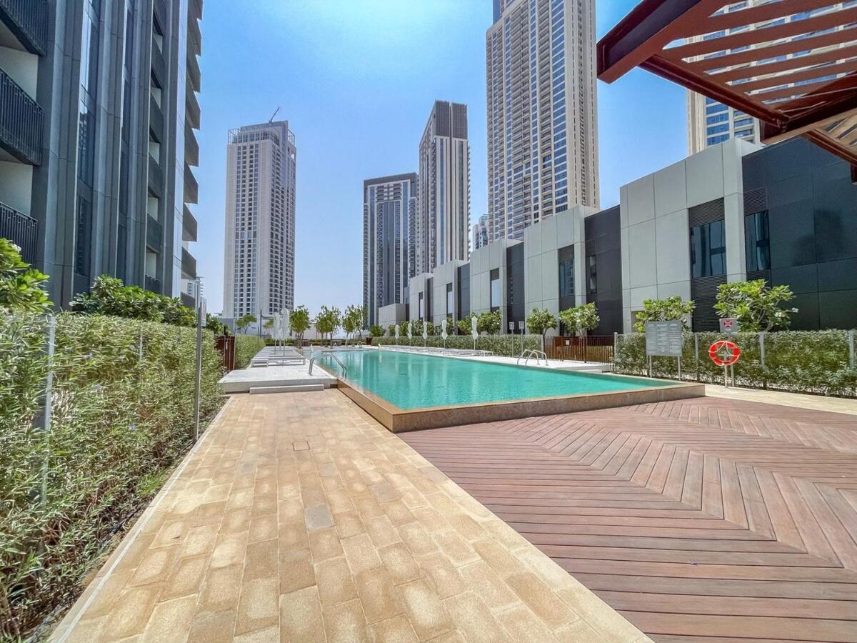 Stylish 2-bed Oasis With Pool In Peaceful Creek Harbour Dubai