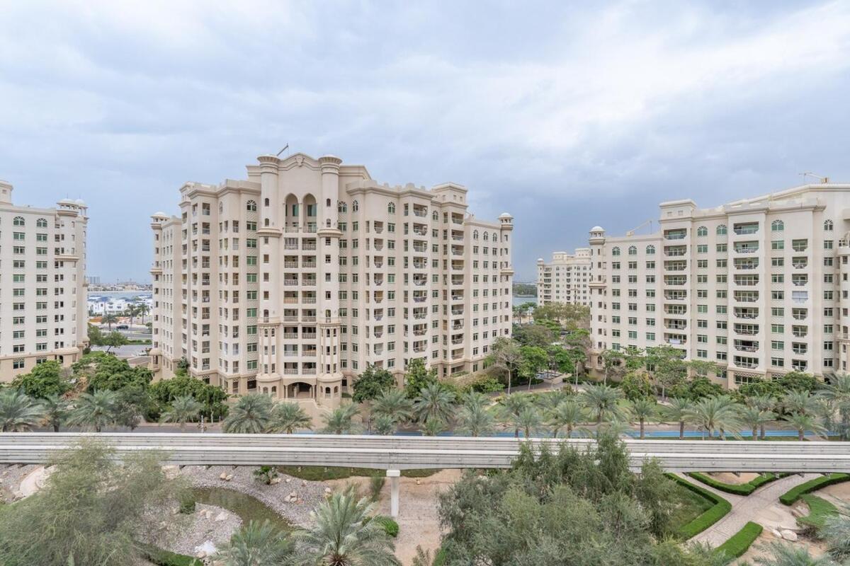 Apartamento Spacious 3-bedrooms With Cozy Balcony In Palm Jumeira!