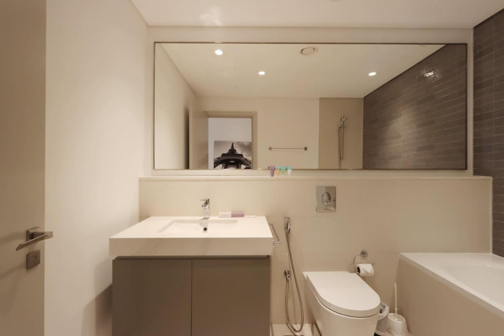 Appartement Livbnb - 2br With Stunning Views, Beachfront Living